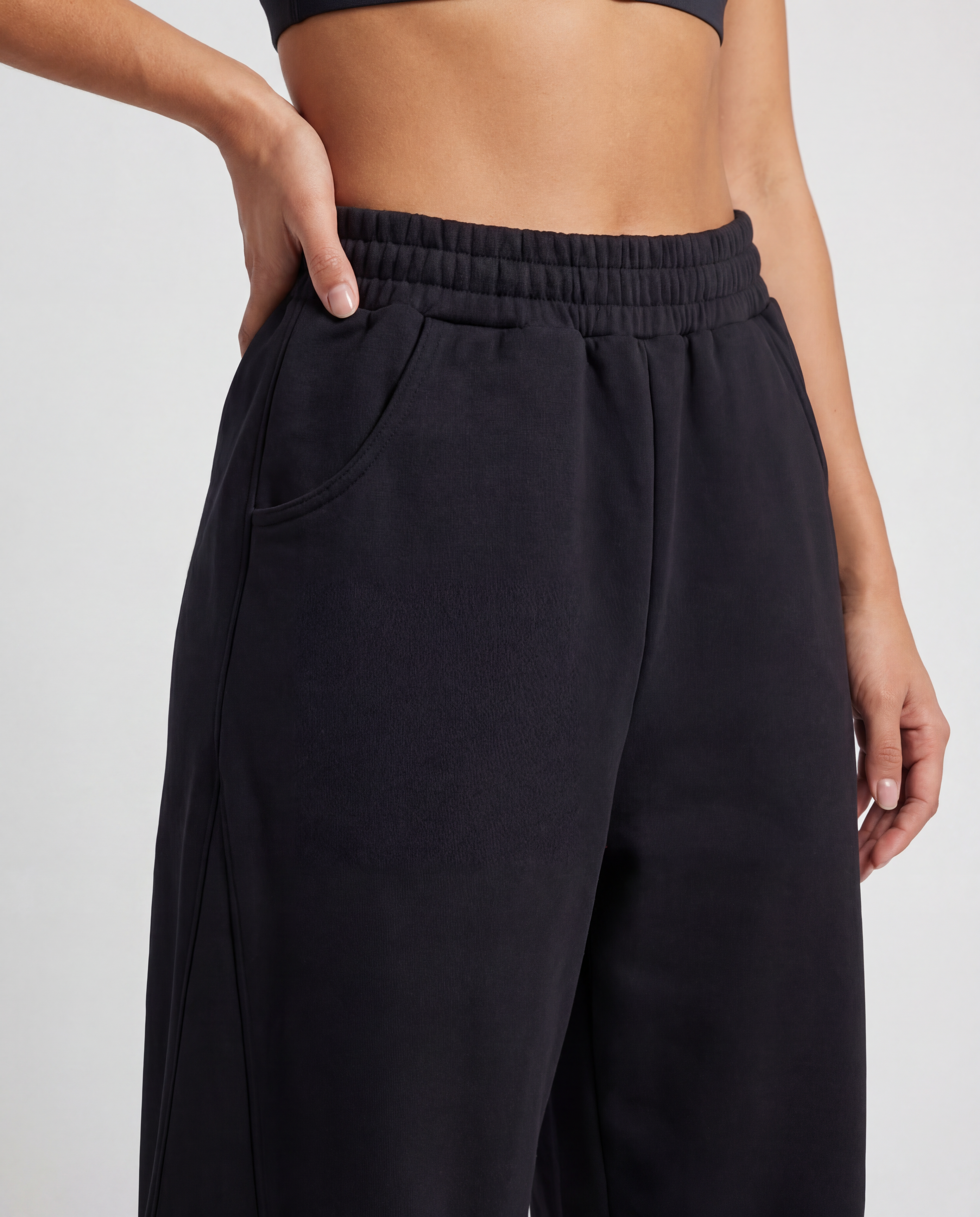 Minimalist Barrel Sweatpants